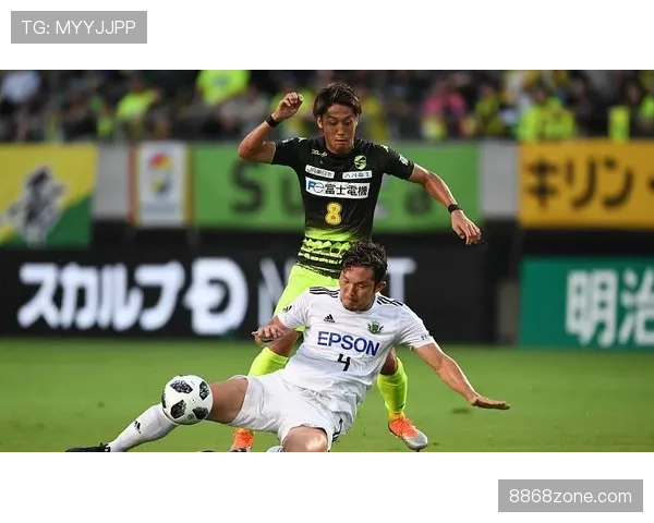 彭帅赛场上像指挥官，生活照却让人觉得她周末可能去菜市场，这反差有点上头