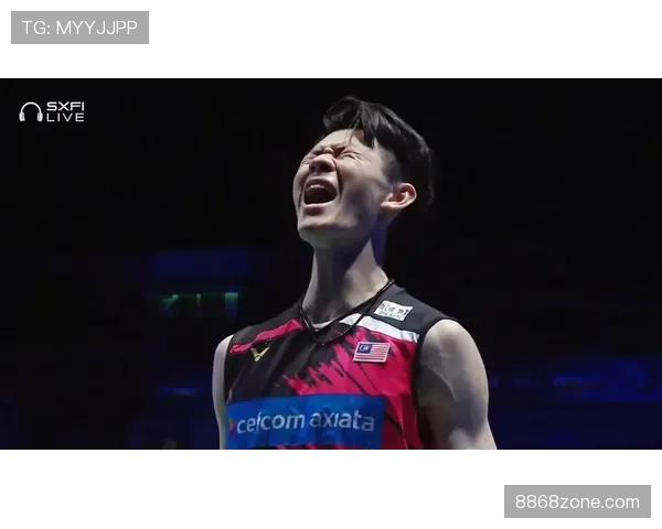 李梓嘉训练后一碗泡面全吃光，隔壁队友都惊了，这人真不简单